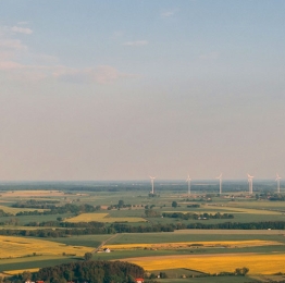 CELSA Group reduce sus emisiones de CO2 en un 22% y las sitúa un 36,8% por debajo de la media del sector del acero en la UE. Se consolida como la cadena de suministro circular más grande de Europa CELSA Group reduce sus emisiones de CO2 en un 22% y las sitúa un 36,8% por debajo de la media del sector del acero en la UE. Se consolida como la cadena de suministro circular más grande de Europa